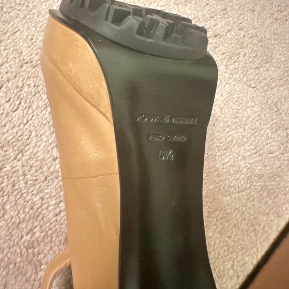 Pour La Victoire Heels - Picture 3 of 5